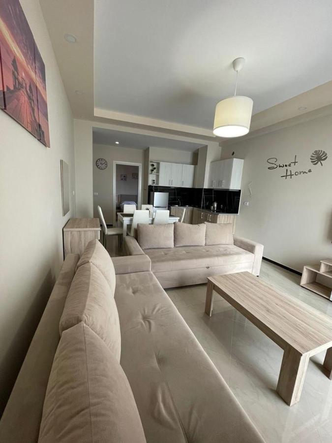 Seaside Apartmens Sarandë Esterno foto