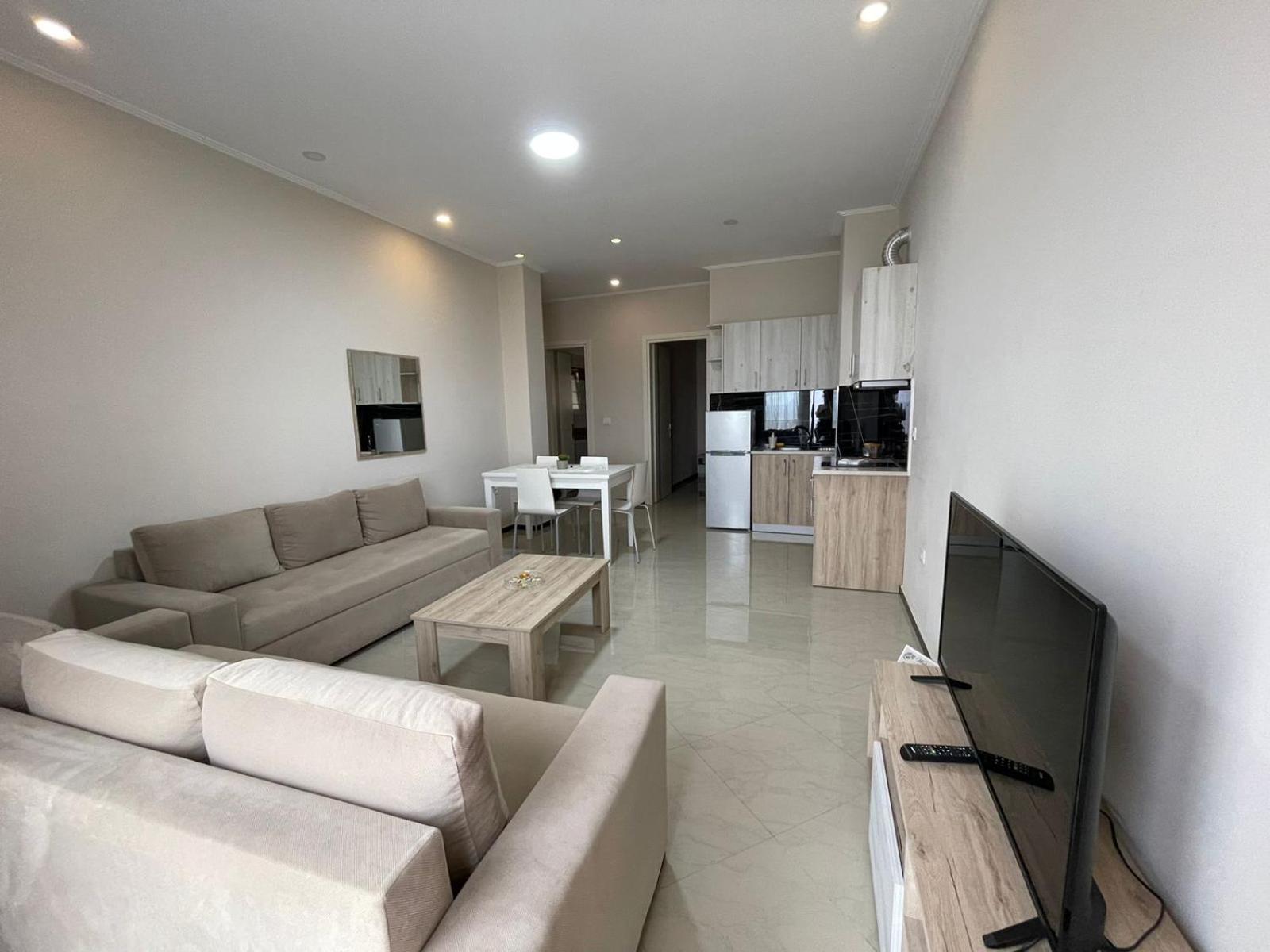 Seaside Apartmens Sarandë Esterno foto
